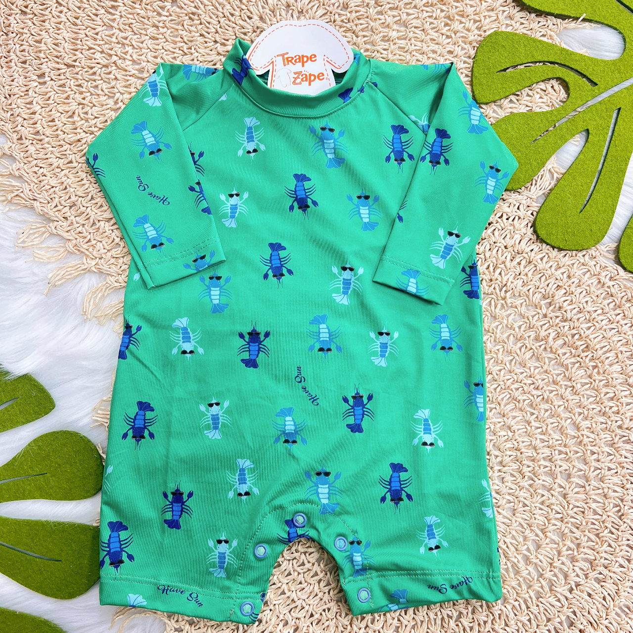 Linha Praia - Macacão Curto Lagostas Proteção UV50+ - Verde